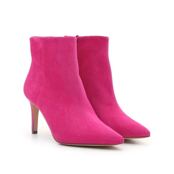 fuschia boots